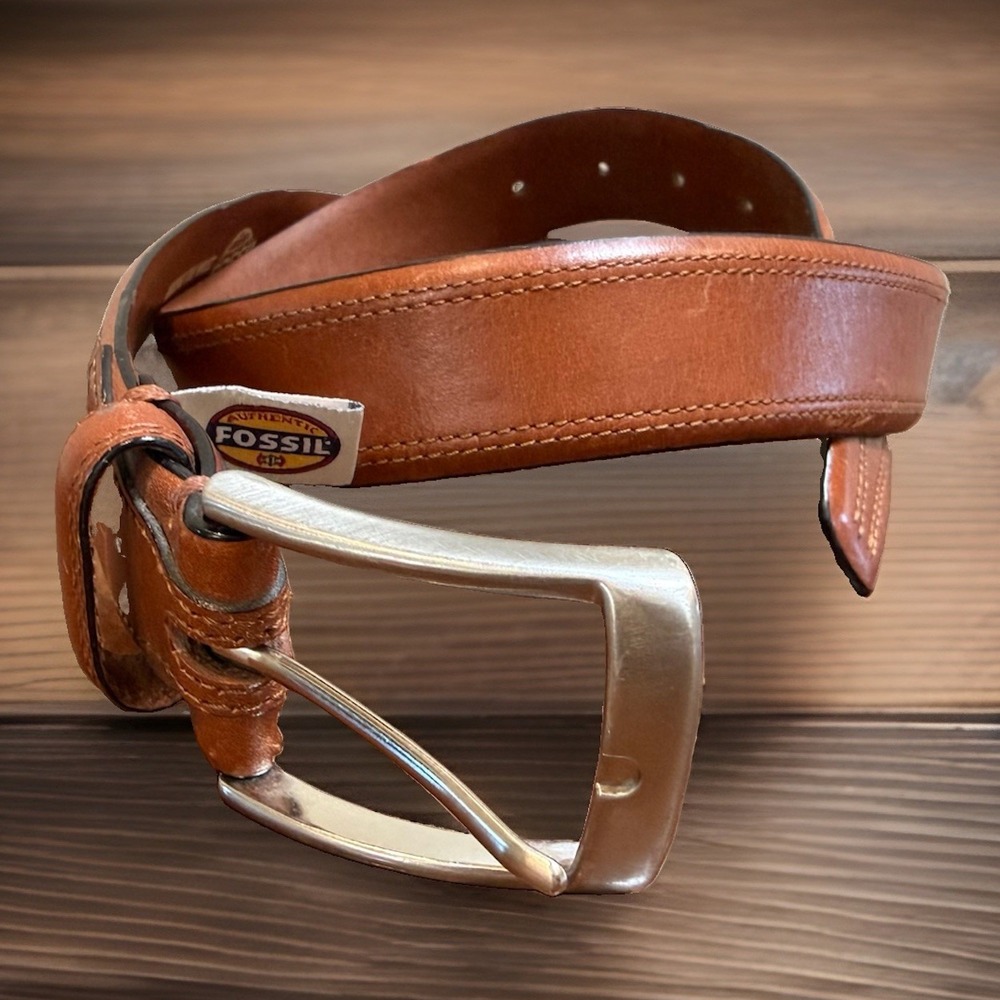 Fossil Mens Brown Full Grain Cowhide Leather Belt Silver Buckle Size 34 MB4239